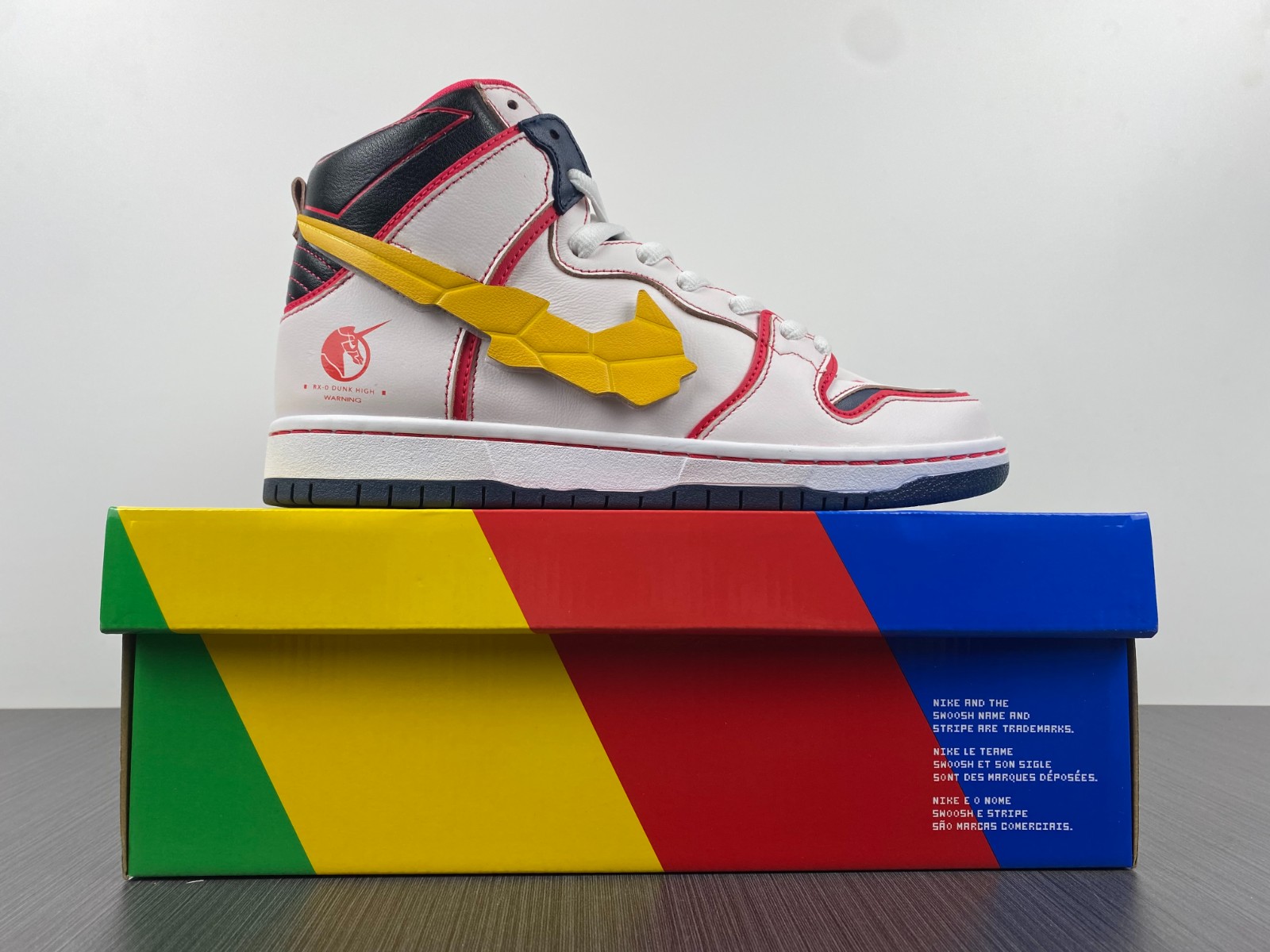 Gundam x Nike SB Dunk High DH7717-100